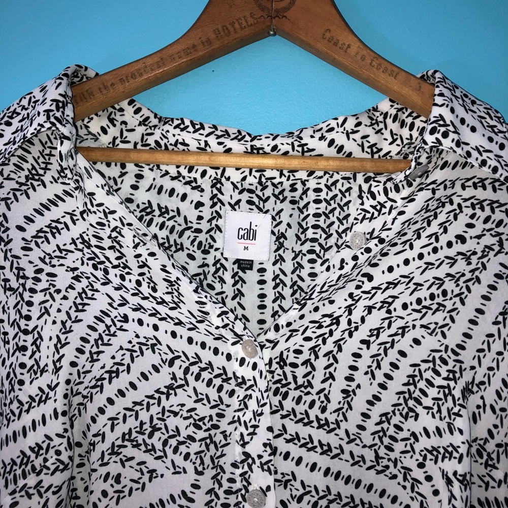 Cabi White Black Pattern Blouse Split Button 3255… - image 6